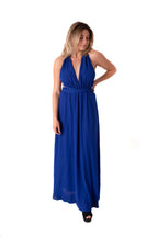 Arriendo de Vestido azul largo con tiras multiforma