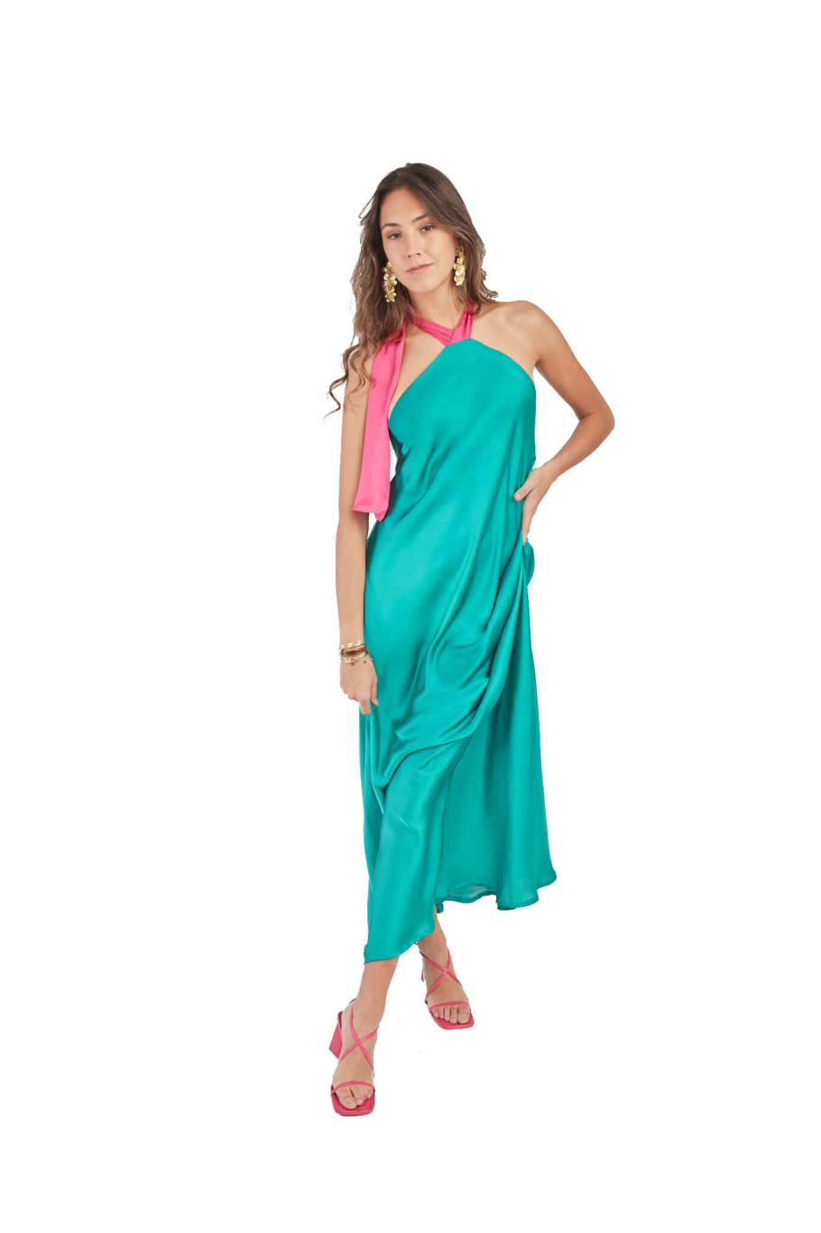 Arriendo de Vestido largo esmeralda con detalles fucsia con tiras largas de seda