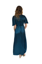 Arriendo de Vestido azul petróleo con amarre de seda marca CDP