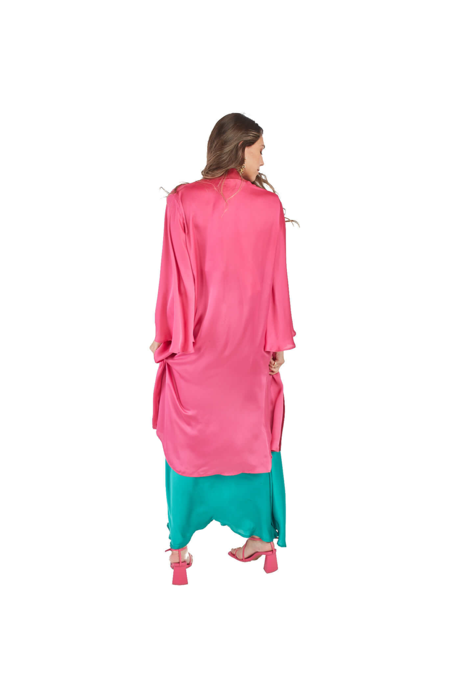 Arriendo de Kimono fucsia con burdeo marca Astra Magnolia de seda