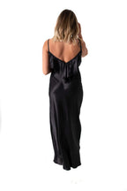 Arriendo de Vestido negro largo de seda
