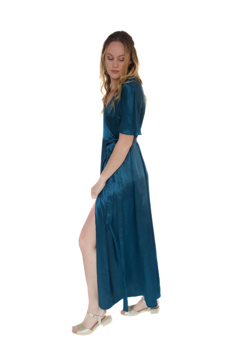 Arriendo de Vestido azul petróleo con amarre de seda marca CDP