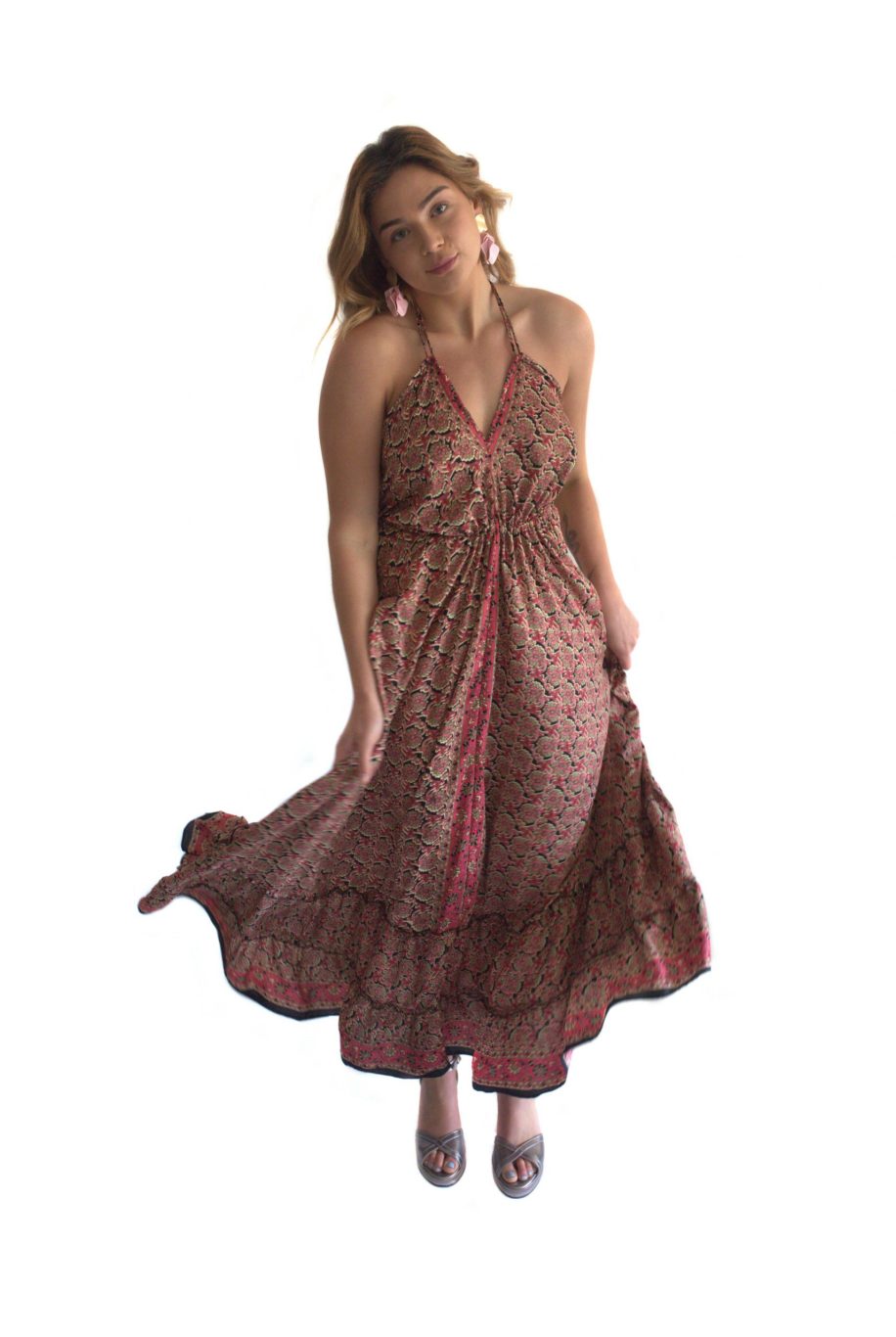 Arriendo de Vestido largo con flores espalda descubierta
