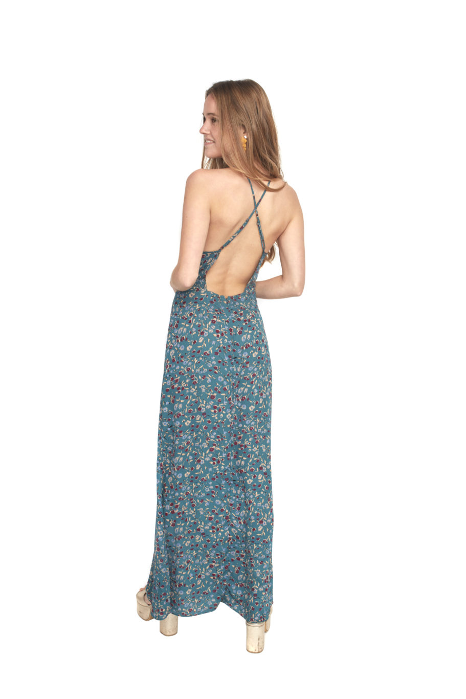 Arriendo de Vestido cuello halter celeste con flores burdeo y beige largo