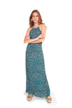 Arriendo de Vestido cuello halter celeste con flores burdeo y beige largo