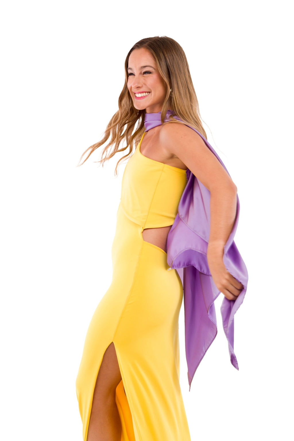 Vestido Largo de Lycra Amarillo con Cut Out en la Cintura y Cruce al Hombro