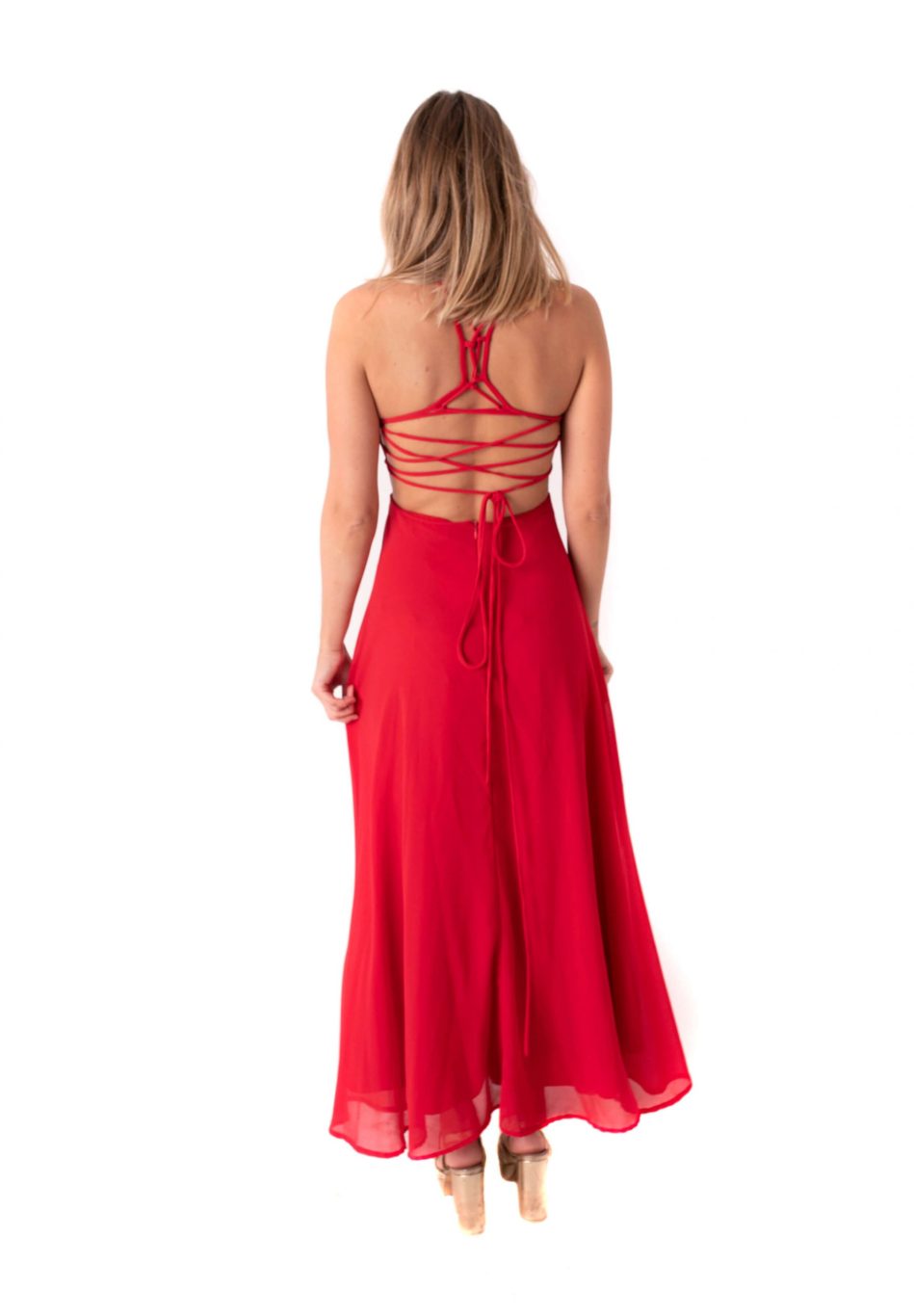 Arriendo de Vestido rojo cuello halter espalda con tiras cruzadas largo