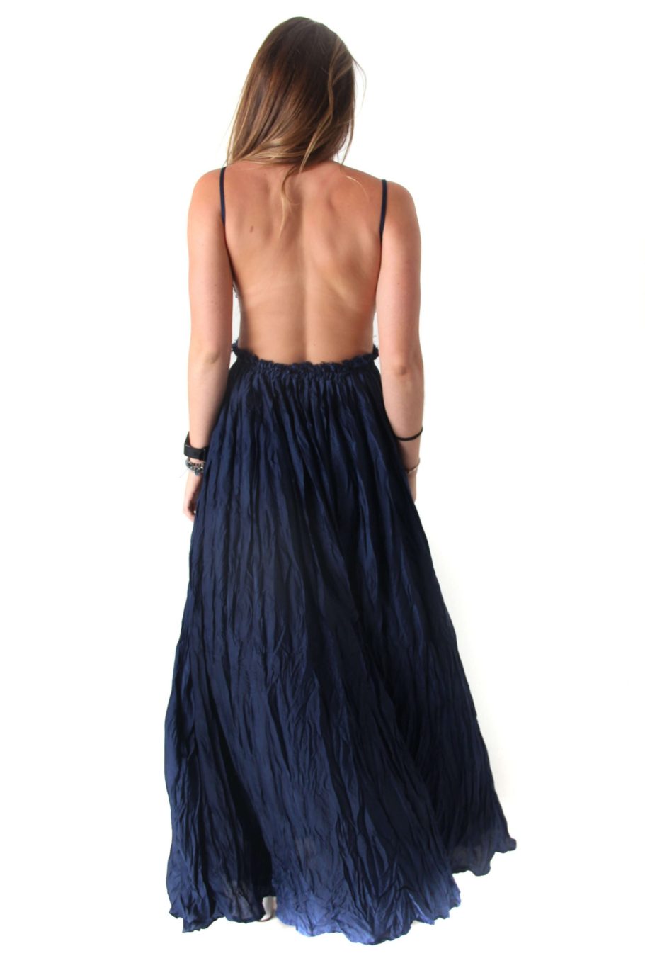 Vestido azul largo corrugado espalda descubierta