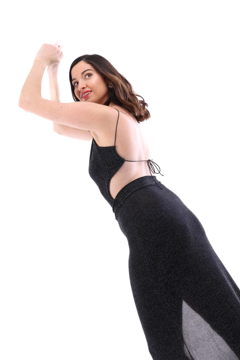 Arriendo de Vestido largo negro con brillos con amarre en espalda y elástico negro