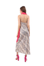 Arriendo de Capa fucsia