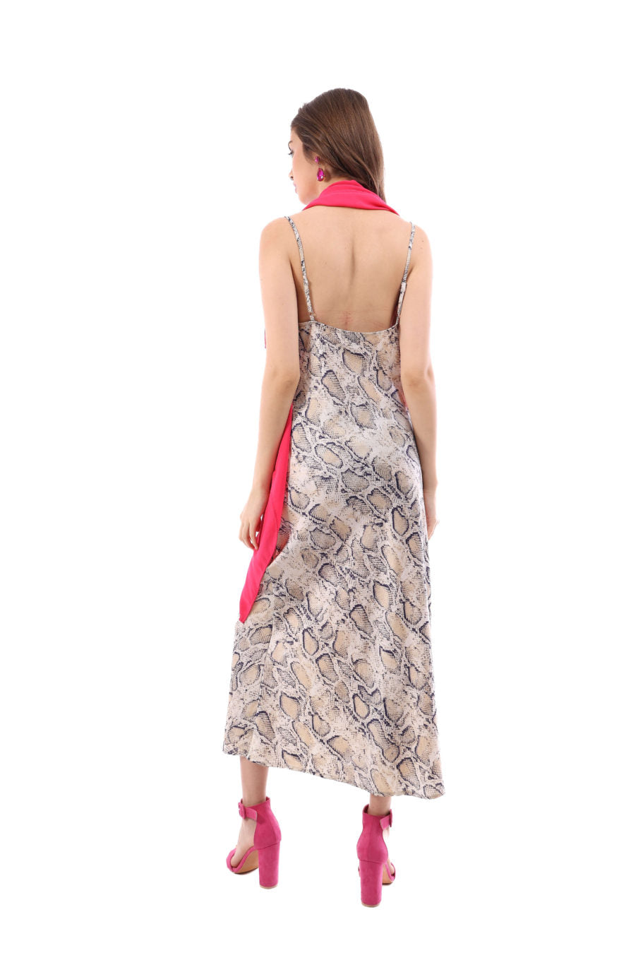 Arriendo de Capa fucsia