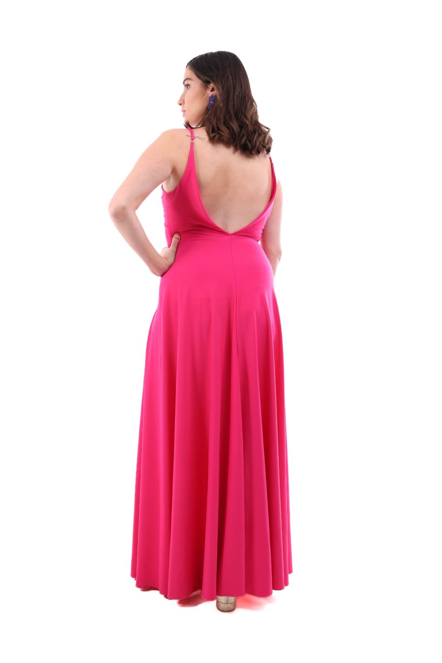 Arriendo de Vestido largo con nudo en escote fucsia oscuro