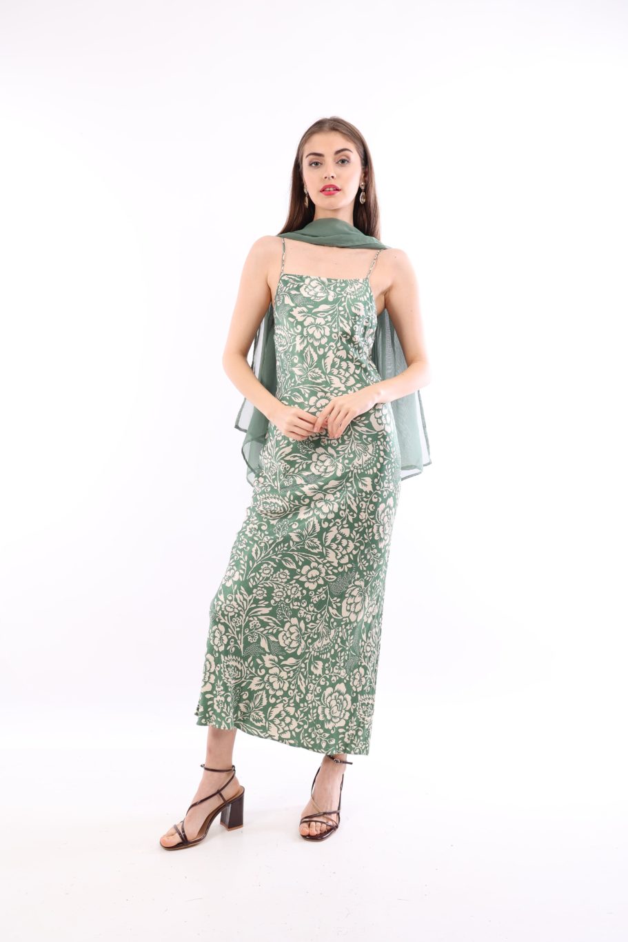 Arriendo de Capa verde musgo