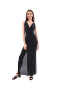Arriendo de Vestido largo negro con brillos, escote en v y espalda descubierta