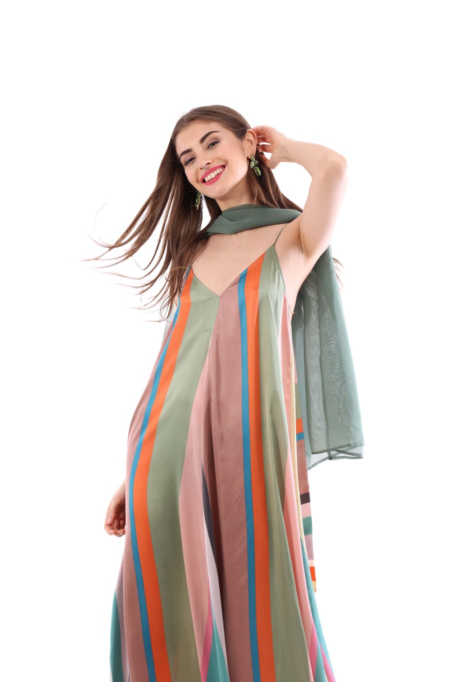Arriendo de Vestido largo con franjas largas de colores