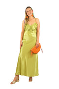 Arriendo de Vestido largo de seda verde pistacho