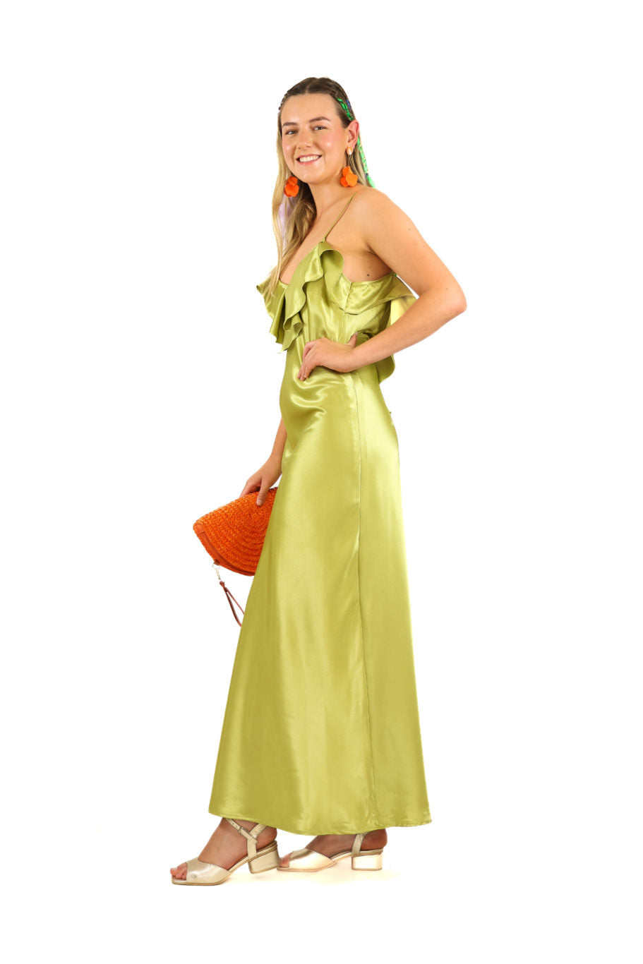 Arriendo de Vestido largo de seda verde pistacho