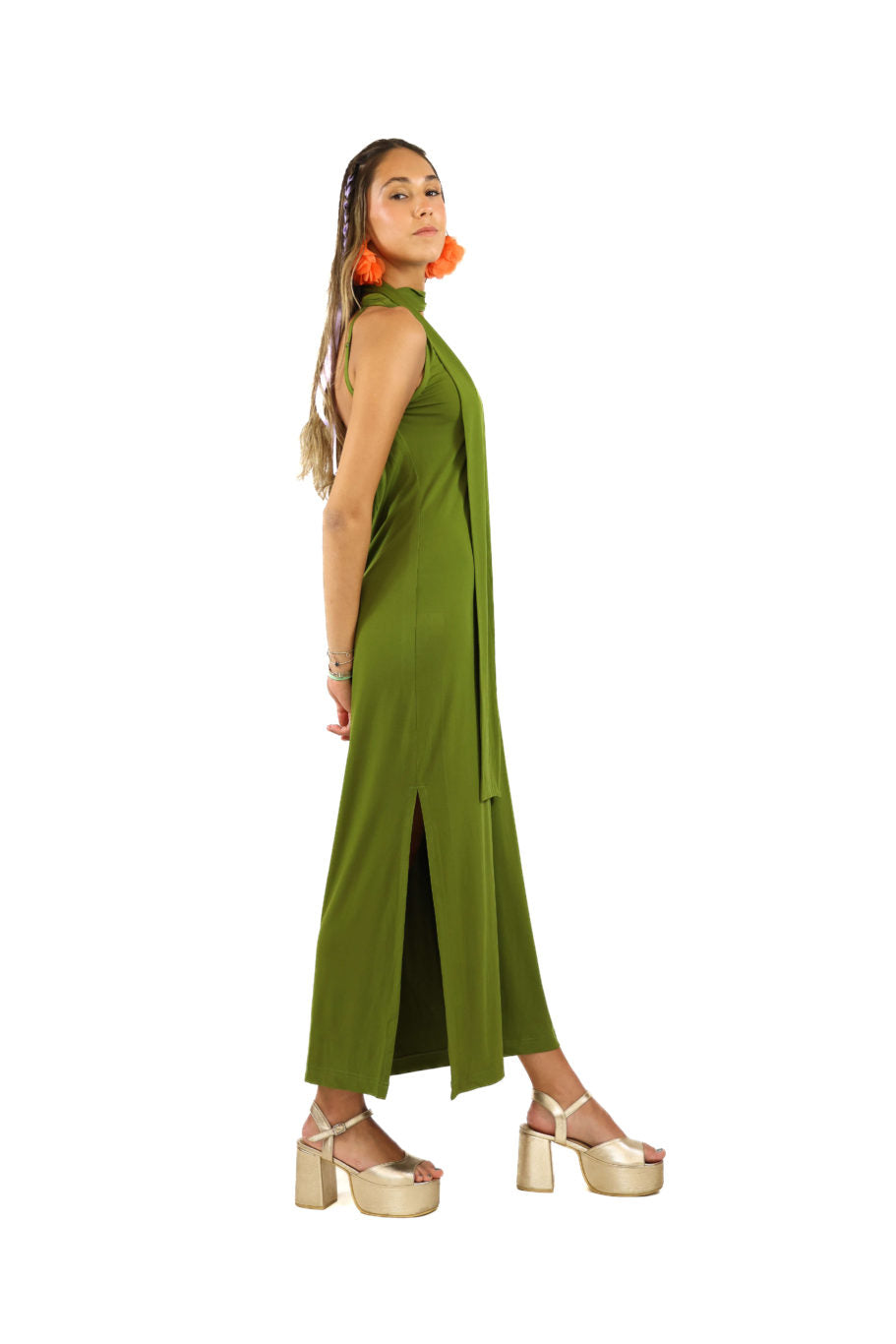 Arriendo de Vestido largo de lycra verde asimétrico