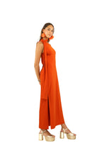 Arriendo de Vestido largo de lycra naranjo asimétrico