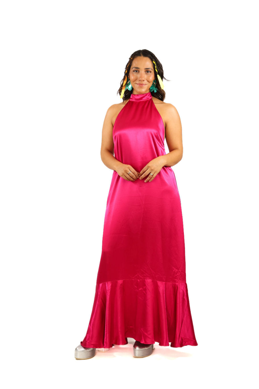 Arriendo de Vestido largo de seda fucsia cuello halter