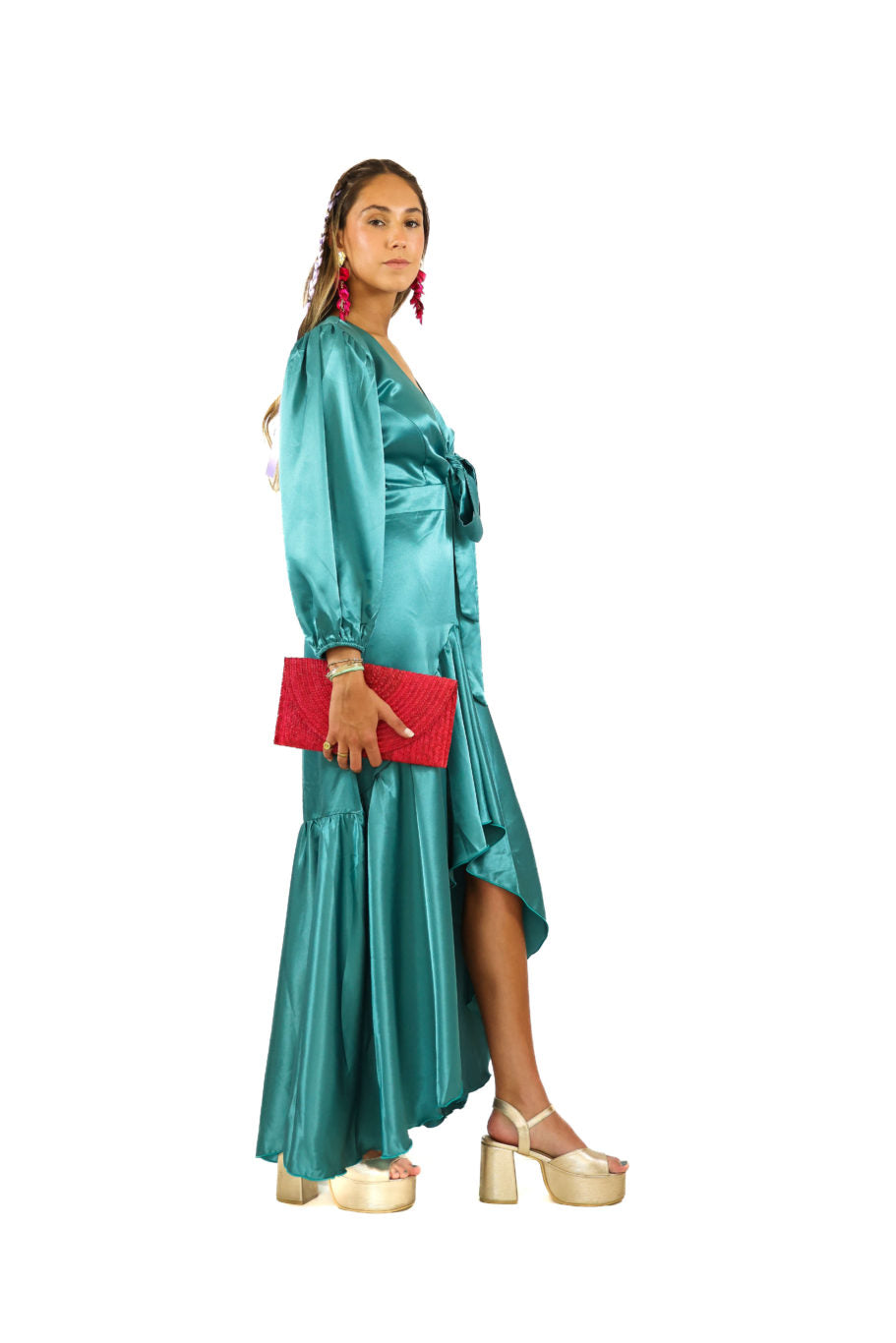 Arriendo de Vestido largo de seda celeste con mangas largas