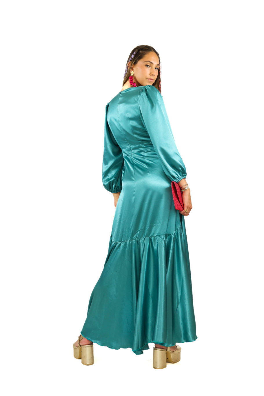 Arriendo de Vestido largo de seda celeste con mangas largas