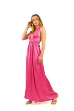 Arriendo de Vestido largo de seda multiforma rosado