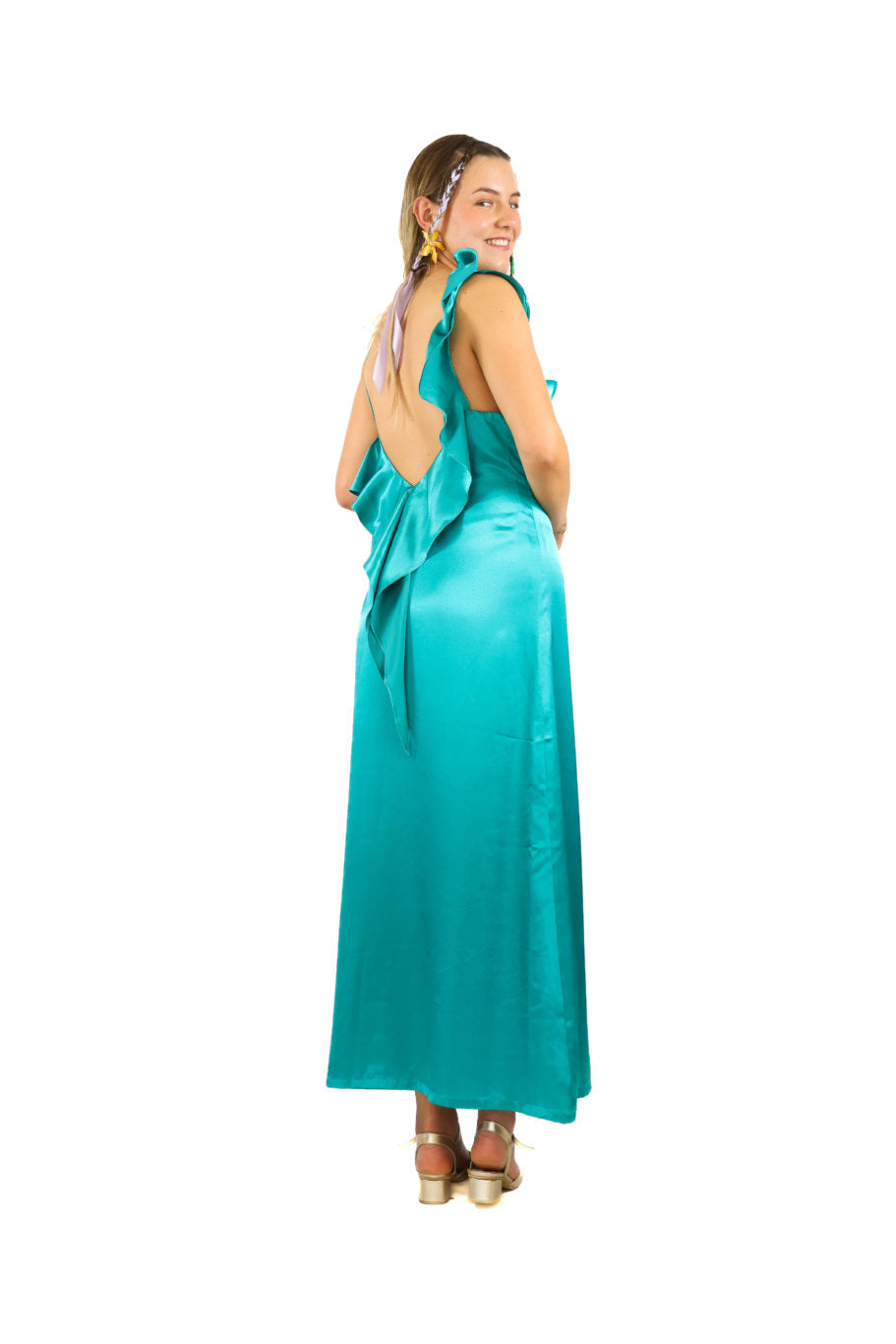 Arriendo de Vestido largo de seda turquesa con vuelos delante atrás asimétrico