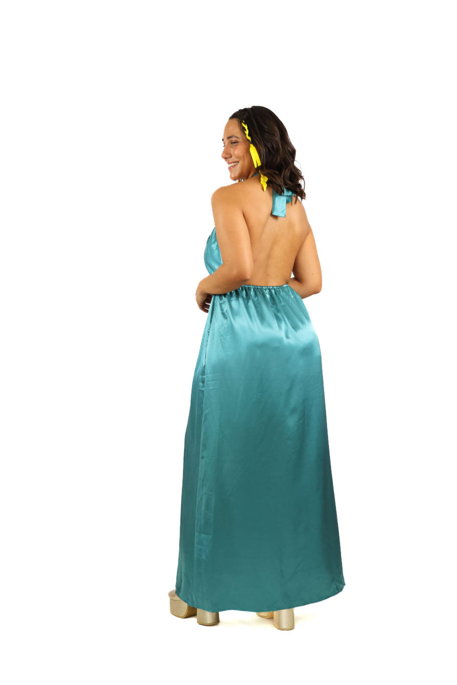Arriendo de Vestido largo celeste de seda multiforma
