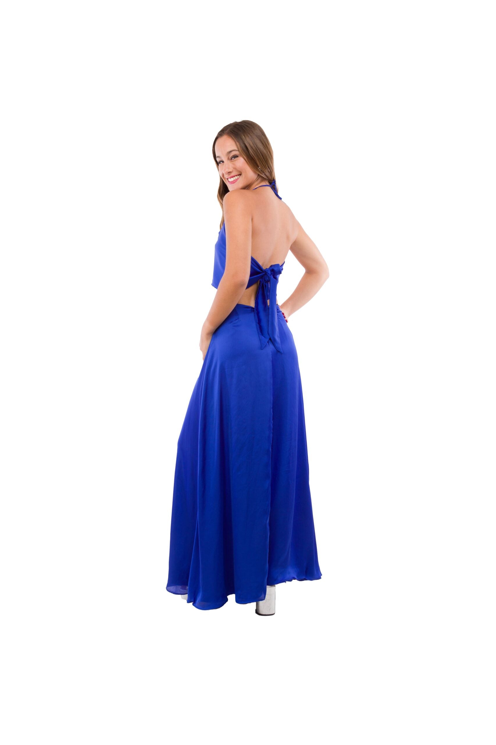 Conjunto de Dos Piezas, Top y Pollera Azul Rey con Detalles Plateados en Escote