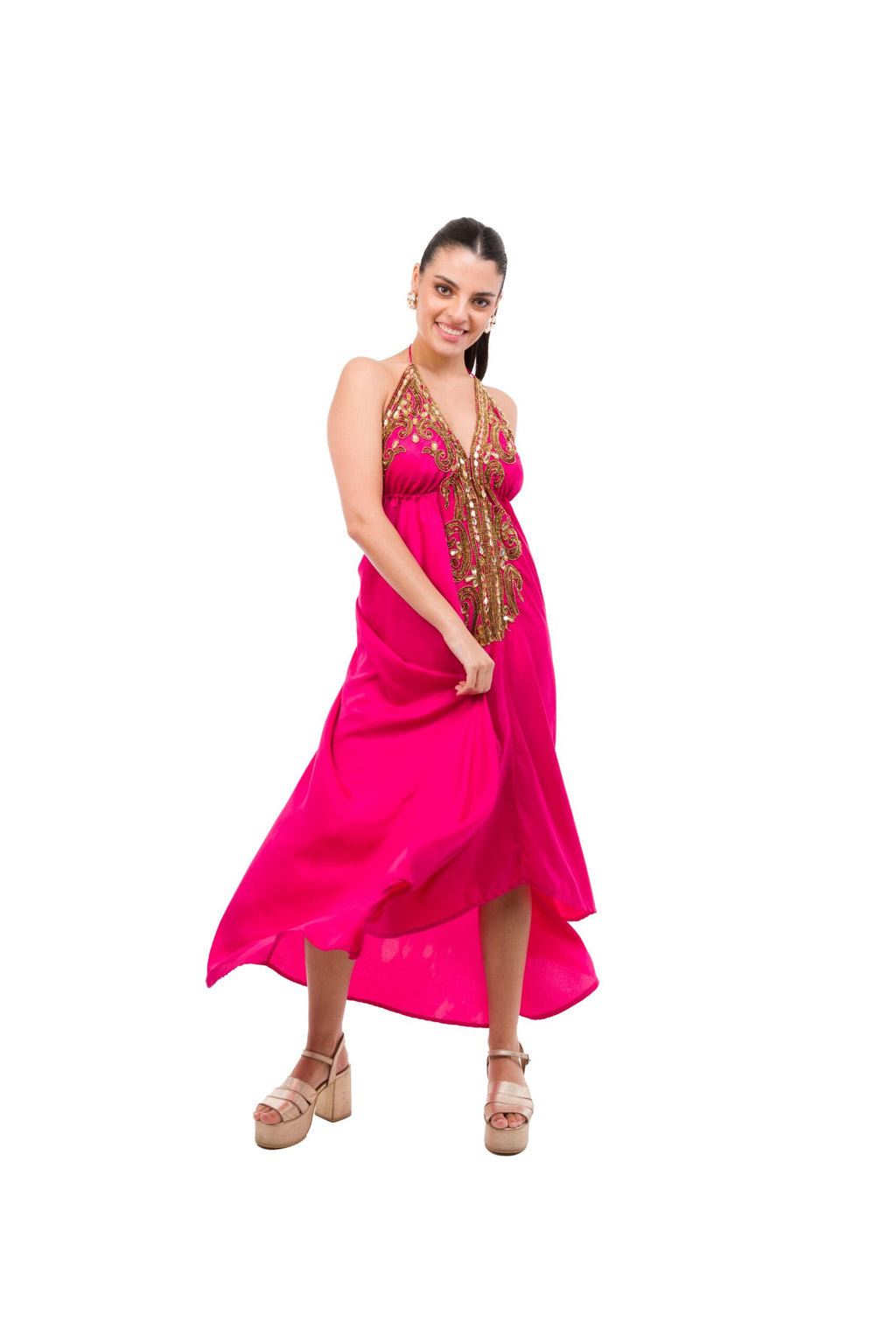 Vestido Fucsia con Bordados y Pedreria Dorada