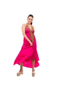 Vestido Fucsia con Bordados y Pedreria Dorada