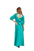 Arriendo de Vestido largo turquesa con mangas con encaje y ajustable en cintura