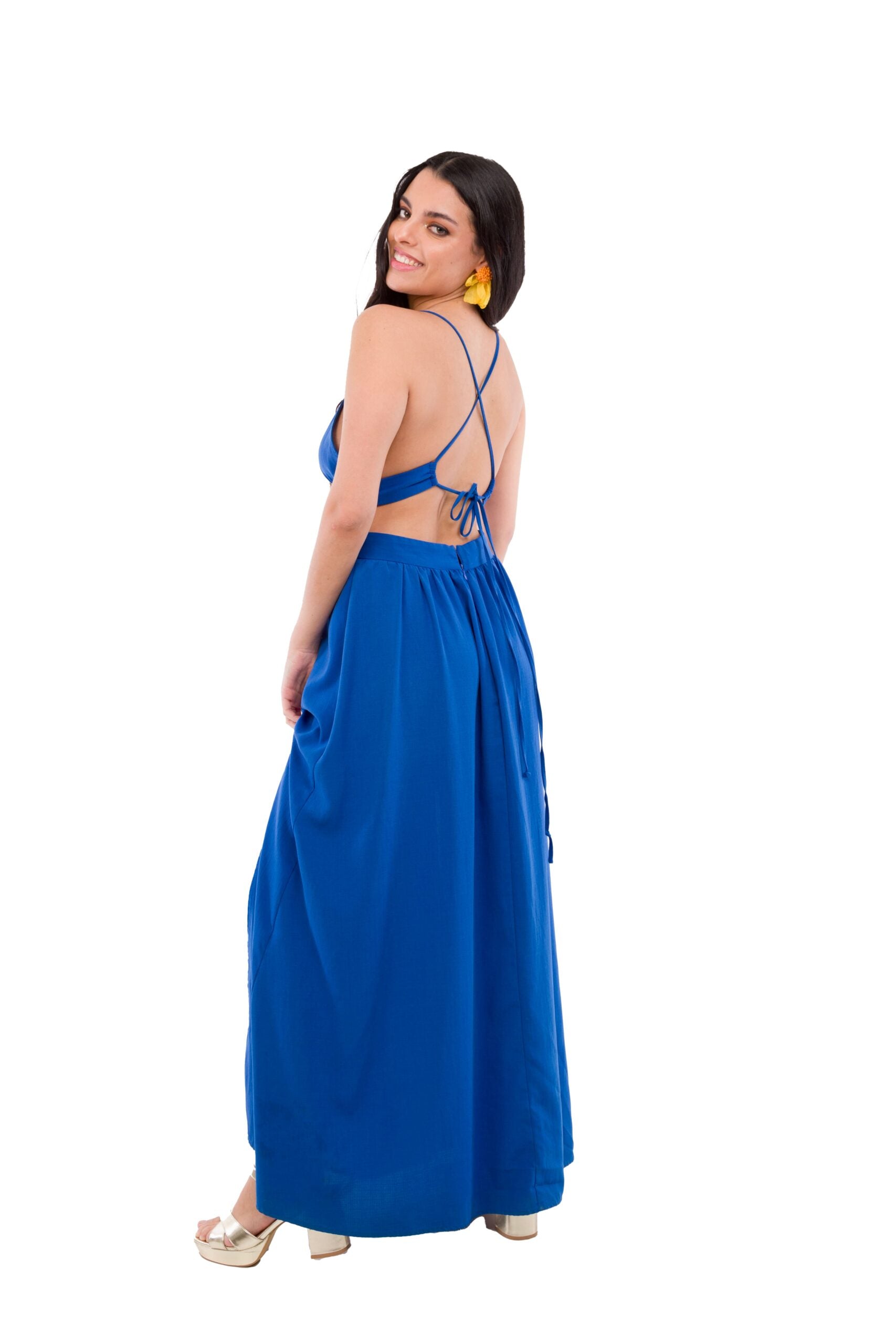 Vestido Largo Azul de Tela Gruesa Cut Out con Argolla en Cintura y Amarre en la Espalda