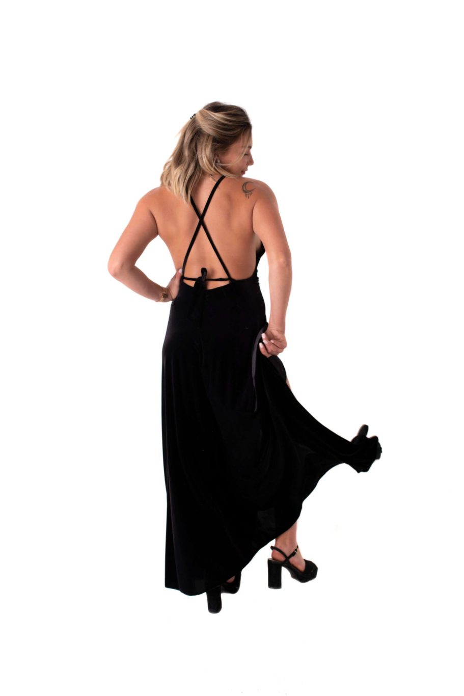 Arriendo de Vestido negro de plush largo