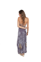 Arriendo de Vestido largo gris marca India Chic de plush con detalles dorados
