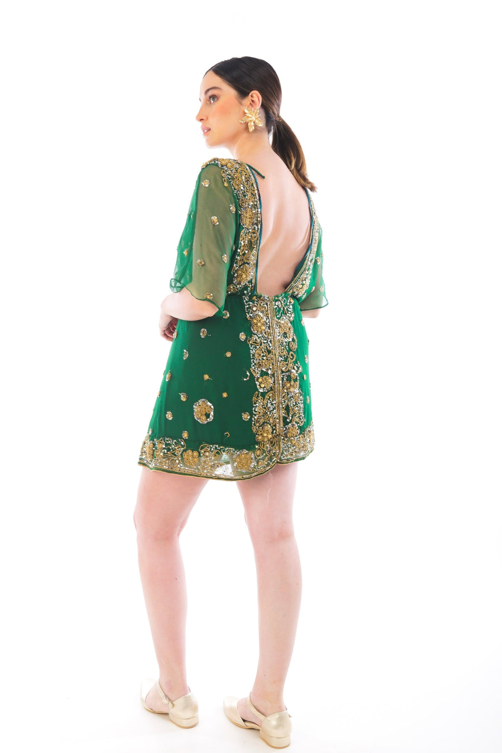 Arriendo de Vestido corto Roca verde con mangas