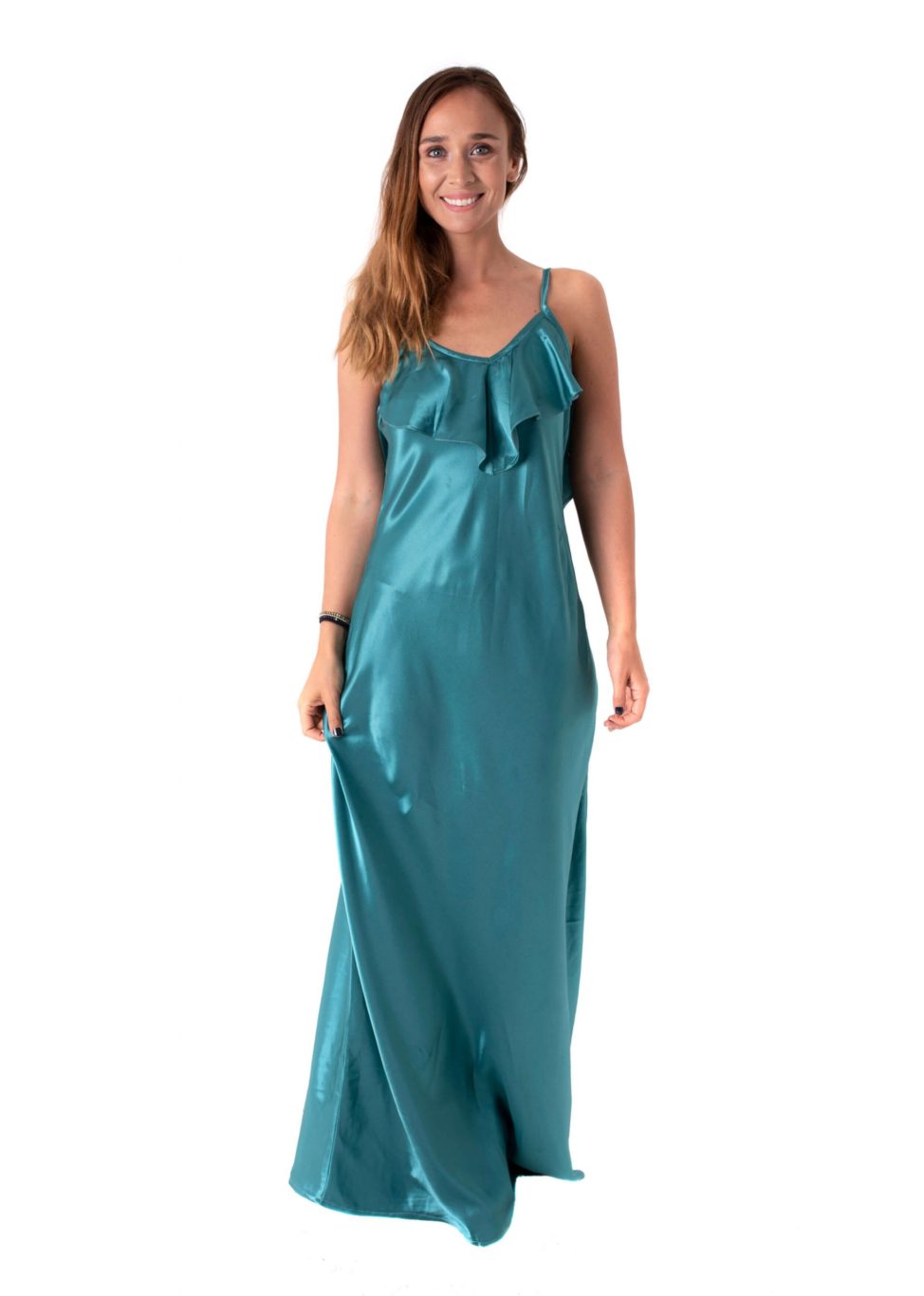 Arriendo de Vestido largo celeste de seda con vuelos en el escote y espalda