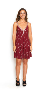 Vestido burdeo con detalles dorados Free People
