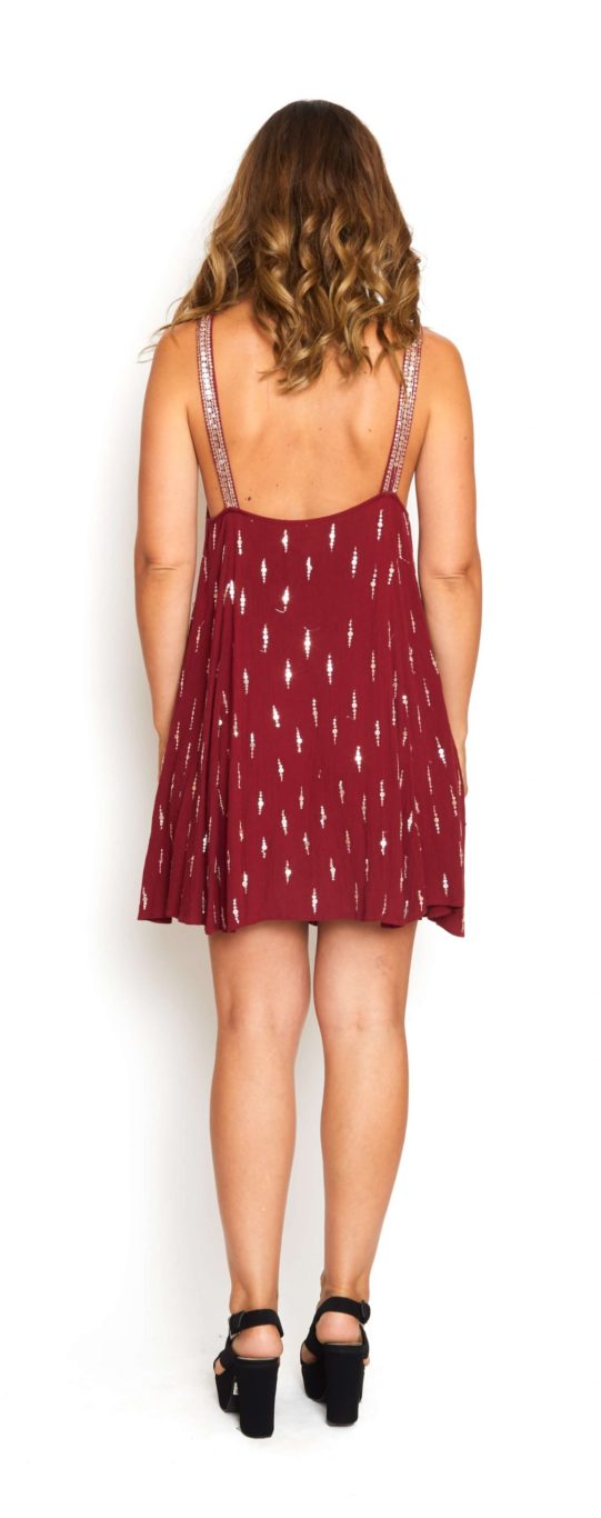 Vestido burdeo con detalles dorados Free People