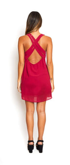 Vestido corto burdeo con monedas en cuello
