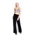 Arriendo de Crop top plateado brillante con pantalón negro