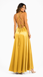Vestido dorado cuello en V espalda cruzada Colección CDP largo