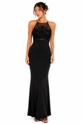 Arriendo de vestido negro con transparencia único largo