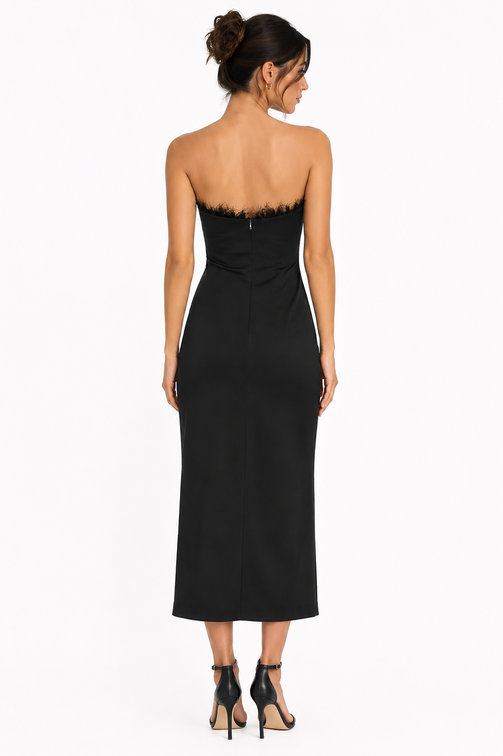 Arriendo de vestido negro gasa con escote largo y nudo