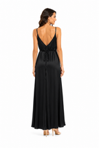 Arriendo de vestido largo negro