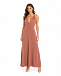 Arriendo de vestido largo escote en V espalda descubierta