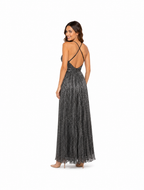 Arriendo de Vestido largo plateado oscuro con brillos cruzado atrás cuello en v