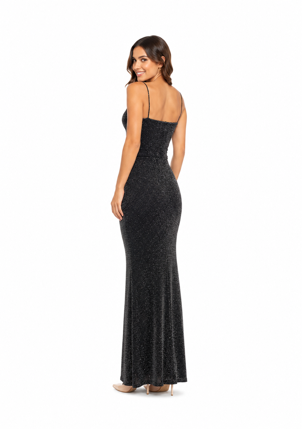 Arriendo de Vestido largo negro con brillos plateados cut out adelante con elasticos arriba y pechuga cruzada