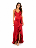 Arriendo de Vestido Largo Rojo Debut Con vuelos A Un Lado Abajo